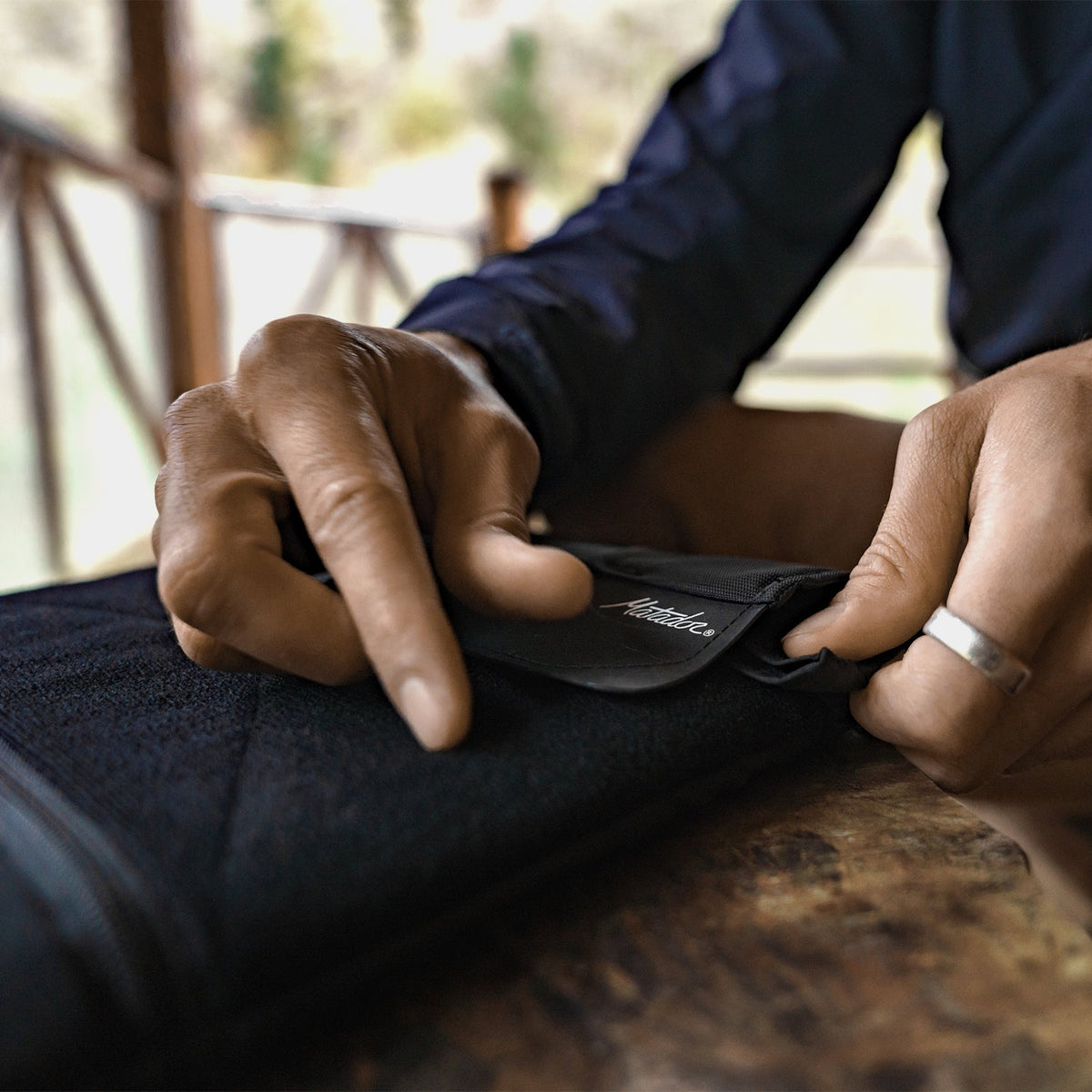 ラップトップベースレイヤー