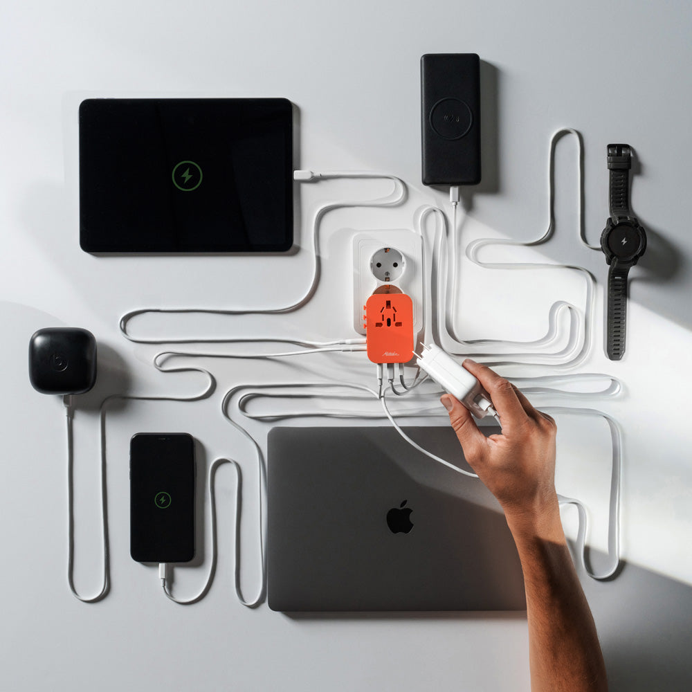 グローバルトラベルアダプター – Matador